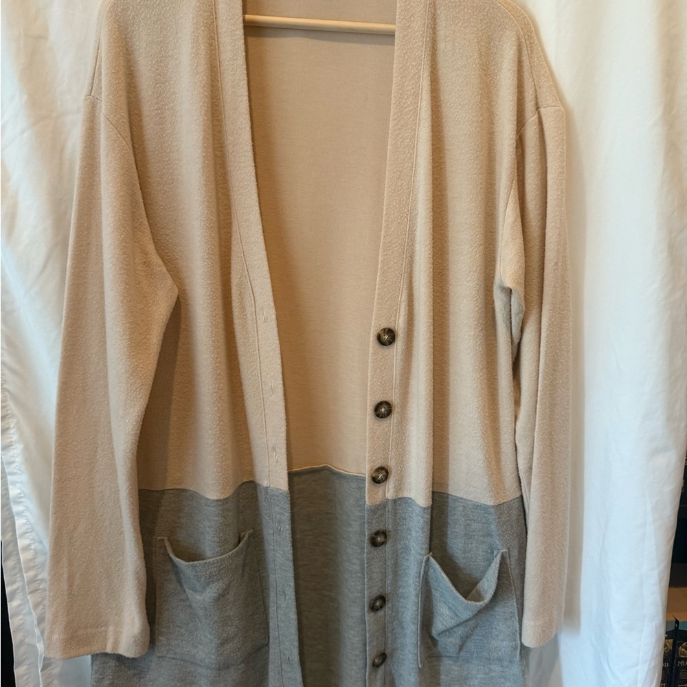 Nine Britton Light Pink and Gray Cardigan Sweater